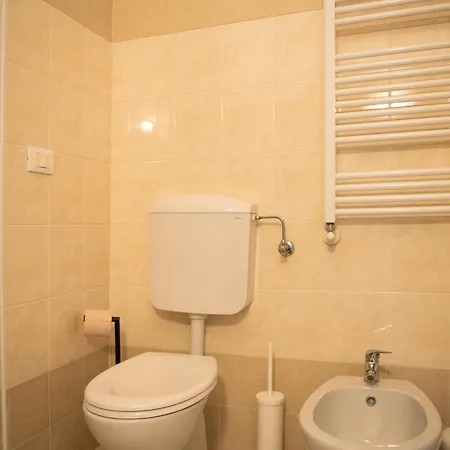 Alessandra Apartment *